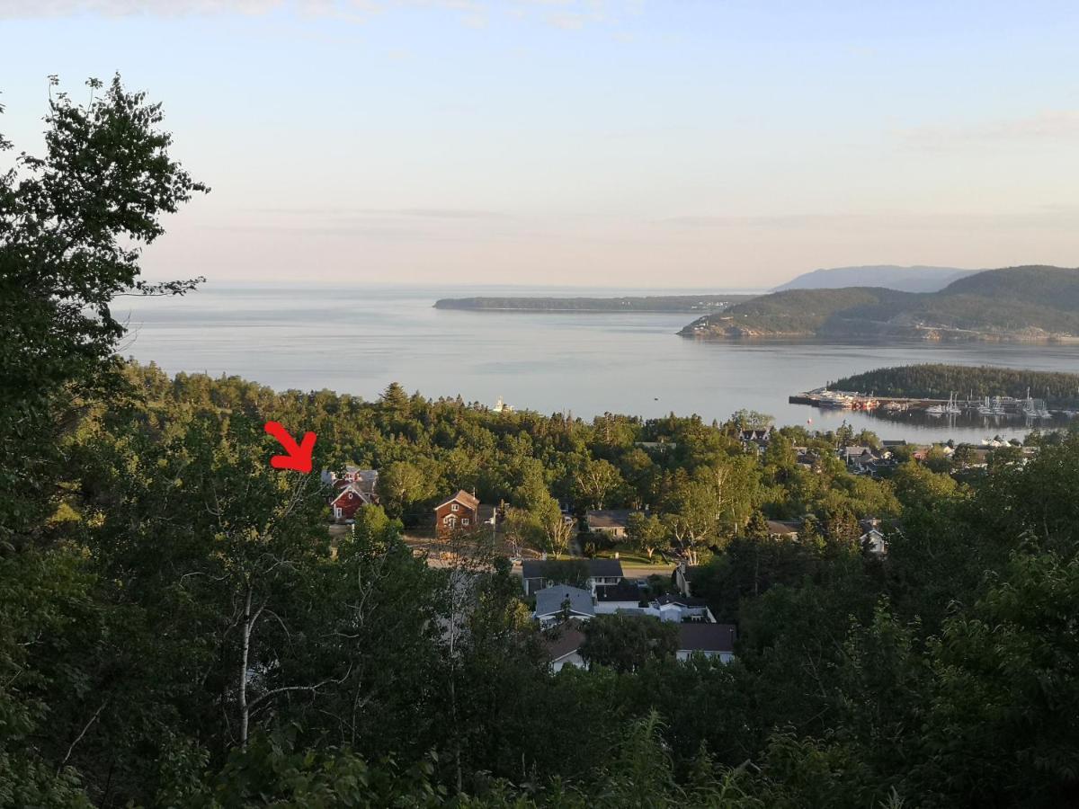 Au Cachalot Cache Le Gite Hotel Tadoussac Exterior photo